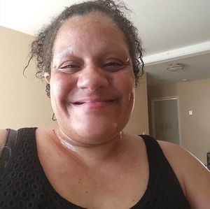 Meet your Posher, Desiree